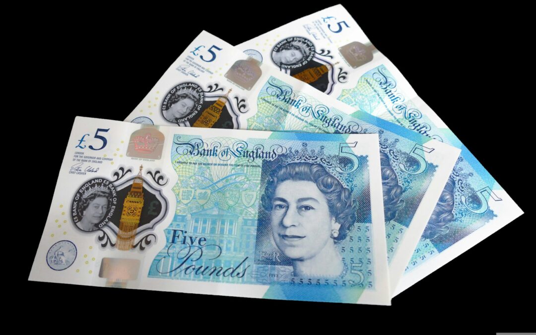 Fanned British pound notes